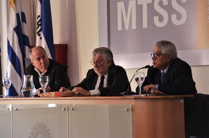 Ministro Murro, presidente de Fundación Electra y especialista de OIT en la presentación