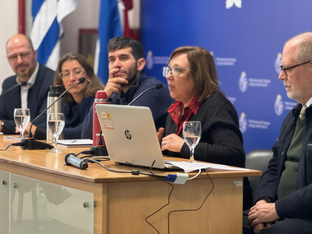 Apertura con representantes de INEFOP, AUCI, DINAE, Secretaría de Cuidados y OIT-Cinterfor