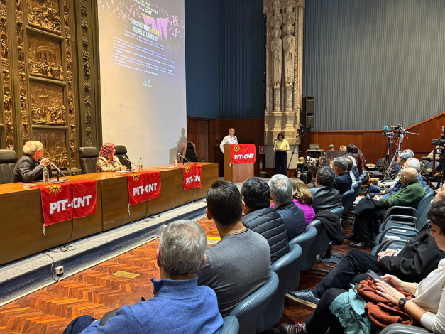 Acto de inicio de la conmemoración por los 60 años de la unidad de la CNT