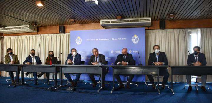Autoridades firman contrato de la PPP vial Circuito 2