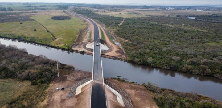 Nuevo puente de Carmelo visto desde arriba