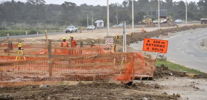 Obra vial en ruta IB e ingreso a Balneario Solís