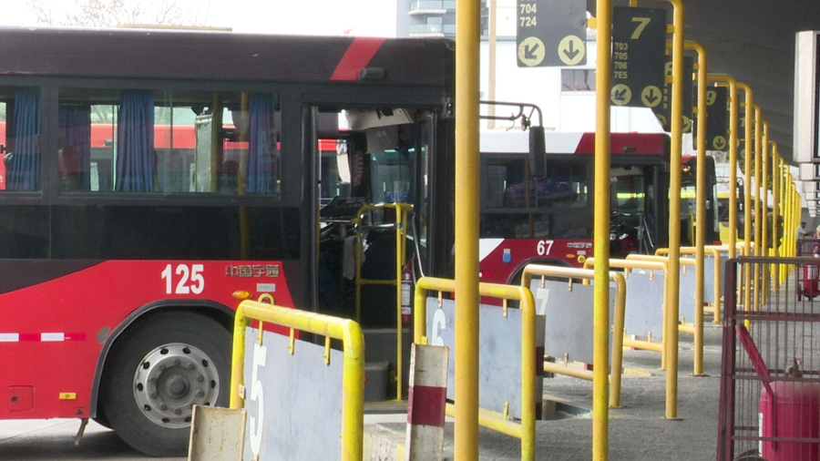 ómnibus suburbano
