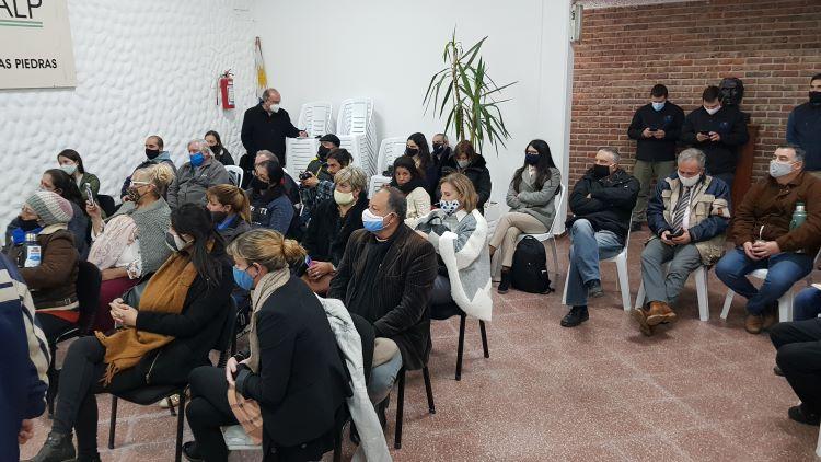 Charla con vecinos en Las Piedras, Canelones