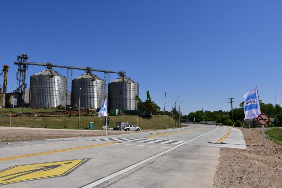 Quedaron inauguradas las obras de acceso al puerto de Nueva Palmira By pass de acceso al puerto de Nueva Palmira