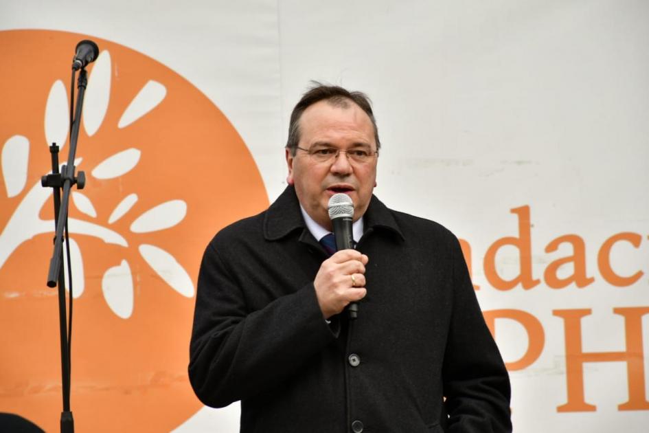 Nueva infraestructura comunitaria en Villa Don Bosco Ministro José Luis Falero da su discurso