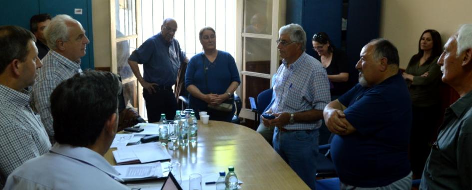 Entrega de medallas a funcionarios de San José Autoridades del MTOP entregando medallas a funcionarios de San José