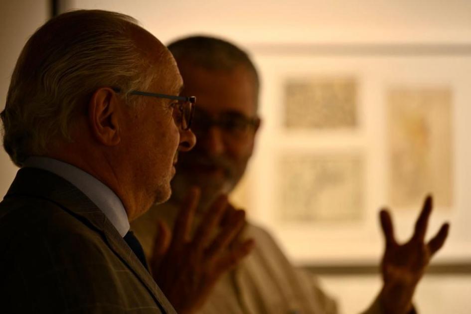 Muestra Pepe Montes “En la cotidianidad del oficio” en la Sala Carlos F. Sáez del MTOP Diálogo con el Ministro del MEC en la recorrida
