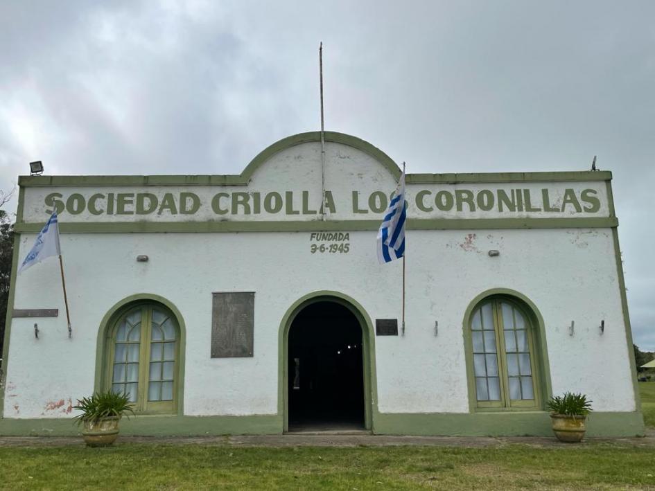 Fachada Sociedad Los Coronillas Fachada Sociedad Los Coronillas