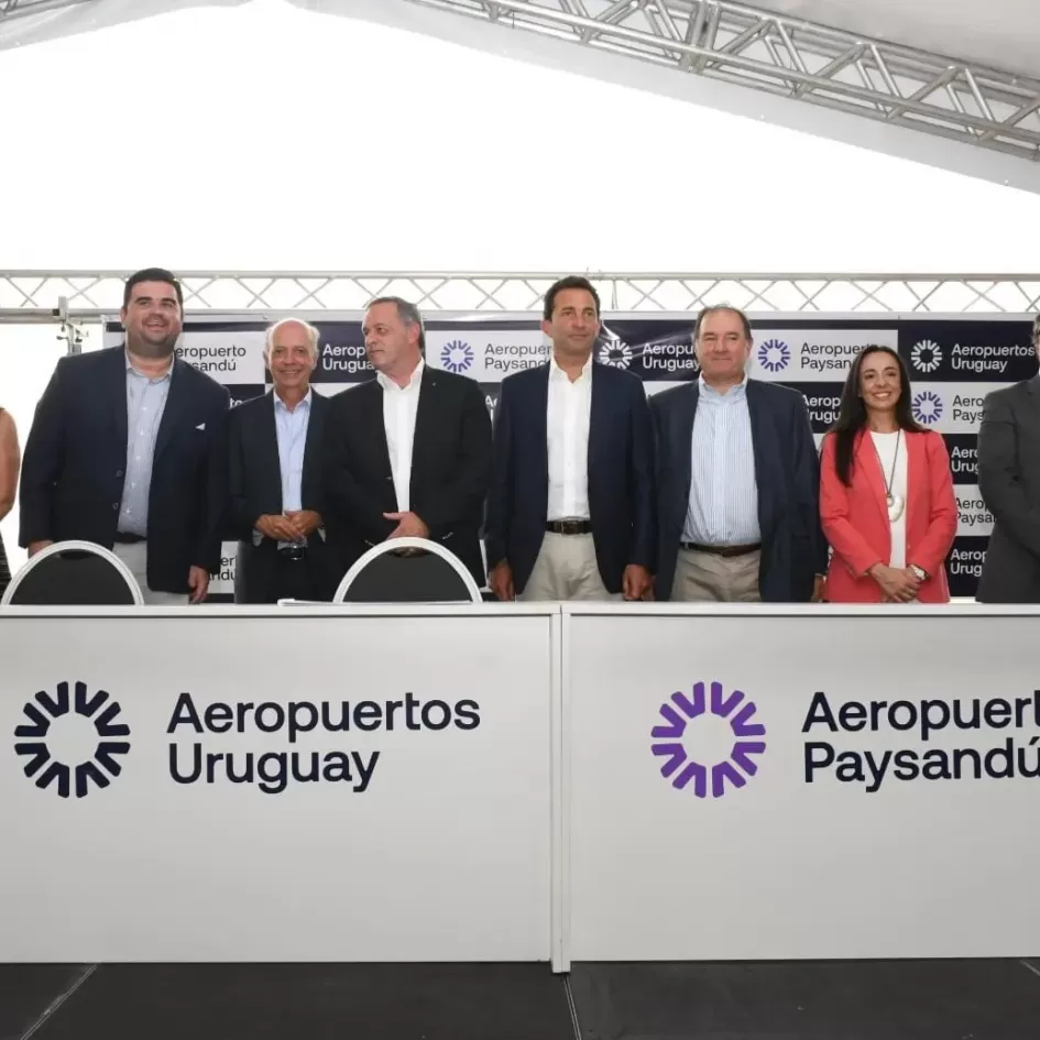 Toma de posesión del Aeropuerto de Paysandú a la concesionaria Aeropuertos Uruguay