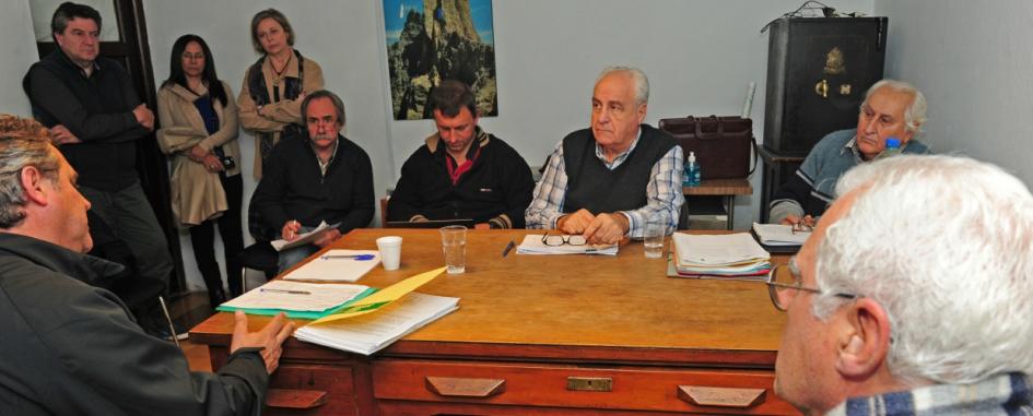 Consejo de Ministros en Batlle y Ordóñez Ministro Rossi recibe a la sociedad civil en el consejo de ministros en Batlle y Ordóñez