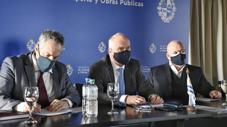 Reunión de ministros de infraestructura de la región Autoridades participan de reunión virtual