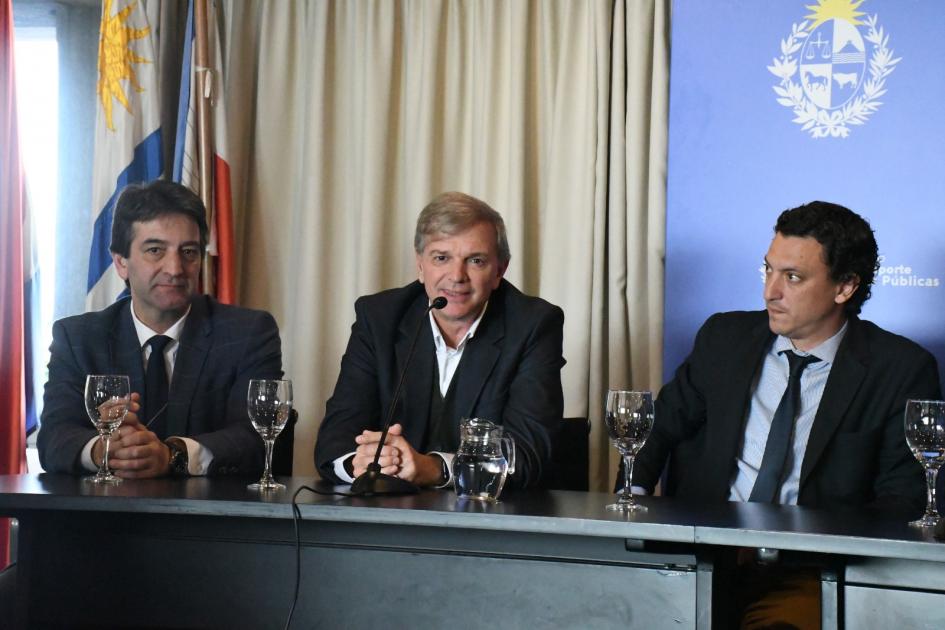 Clubes de baby fútbol podrán realizar reparaciones Secretario de Deporte, Sebastián Bauzá, brinda discurso