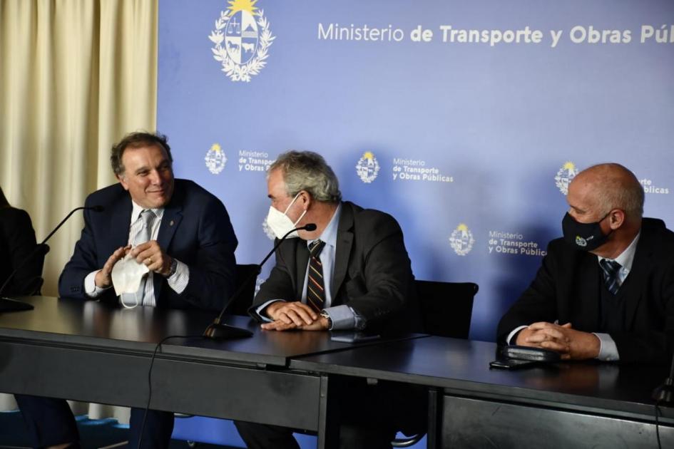 Autoridades firman contrato de la PPP vial Circuito 2