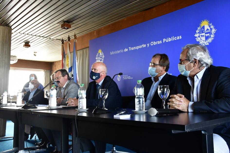 Se elevará el estándar de calidad de ruta 6 Autoridades observan la presentación