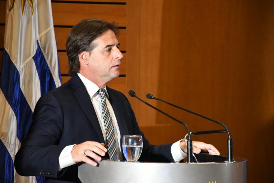 Presidente Lacalle Pou brinda discurso