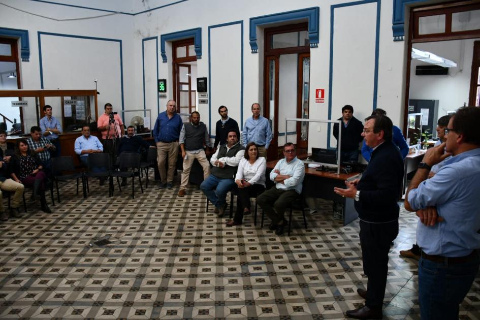 Se construirá nuevo puente en Dolores Ministro presenta alternativas a vecinos y autoridades locales
