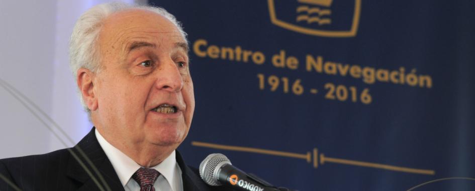 Ministro Rossi en la Escuela Naval Ministro Rossi en la Escuela Naval