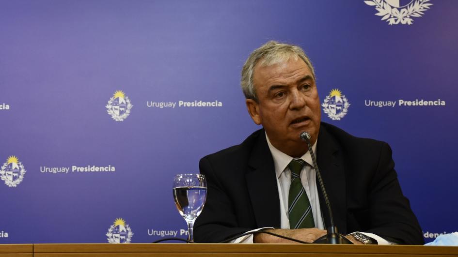 Nuevo apoyo económico para el transporte urbano de pasajeros Ministro Heber en conferencia de prensa