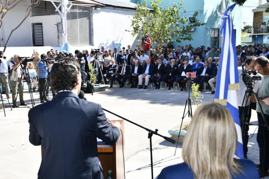 inauguración centro de referencia de políticas sociales en Salto