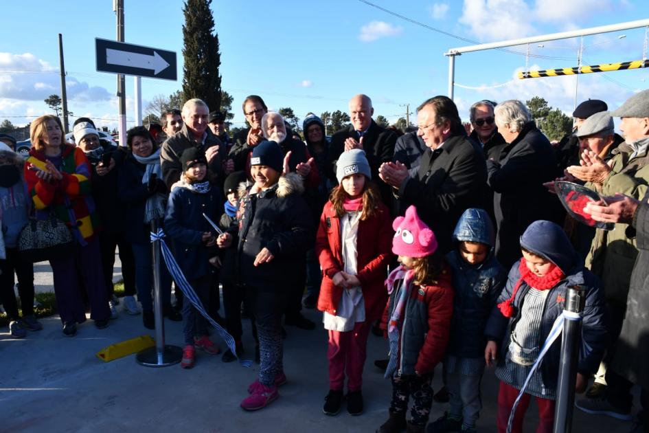 corte de cinta inauguración túneles Pinamar