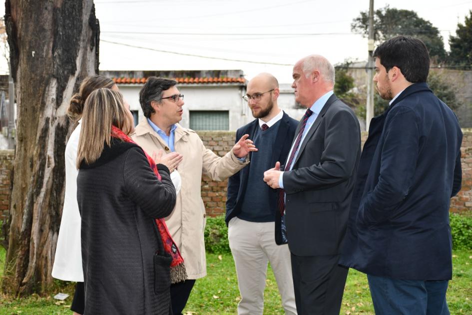Recorrida de autoridades MTOP y Mides en Tiburcio Cachón Avanzan obras en el Centro de Rehabilitación “Tiburcio Cachón” por convenio entre el MIDES y MTOP