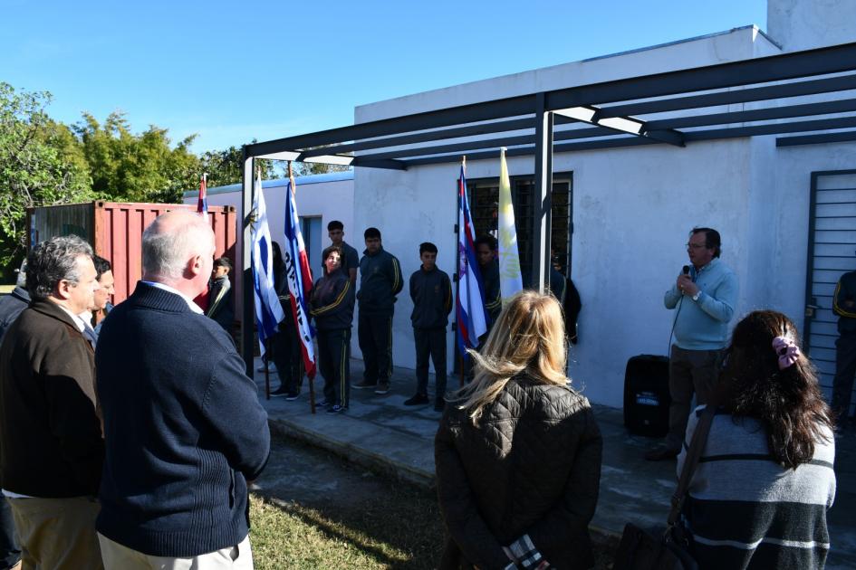 Recibimiento de estudiantes y beneficiarios del Liceo Francisco, Paysandú