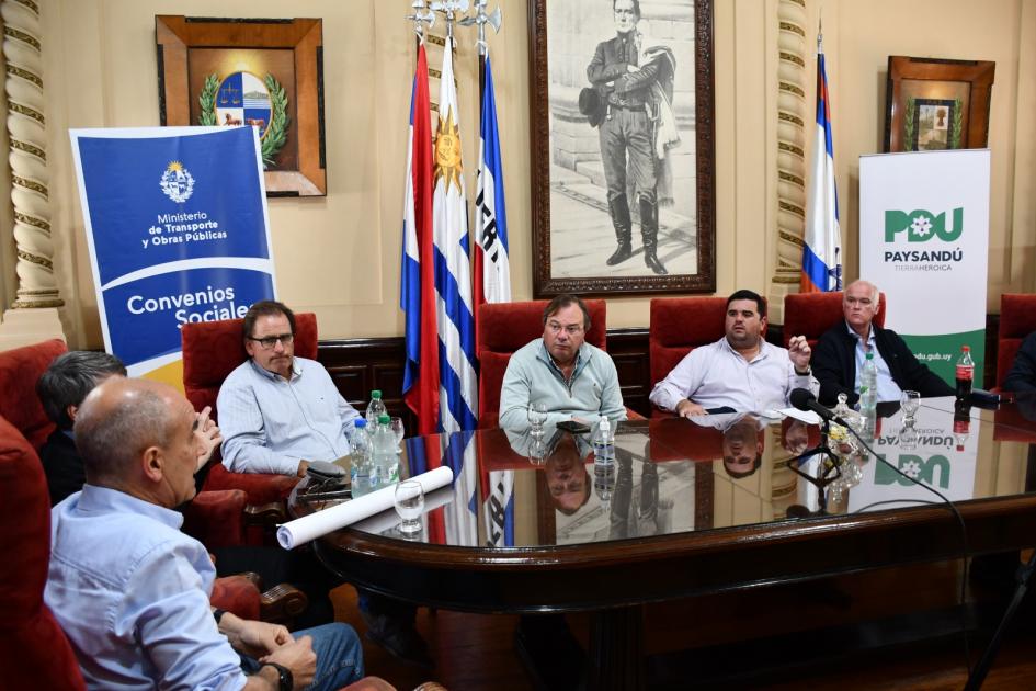 Autoridades exponen previa firma de convenio con 14 institiciones