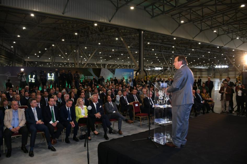 Inauguración de planta UPM en Puerto de Montevideo