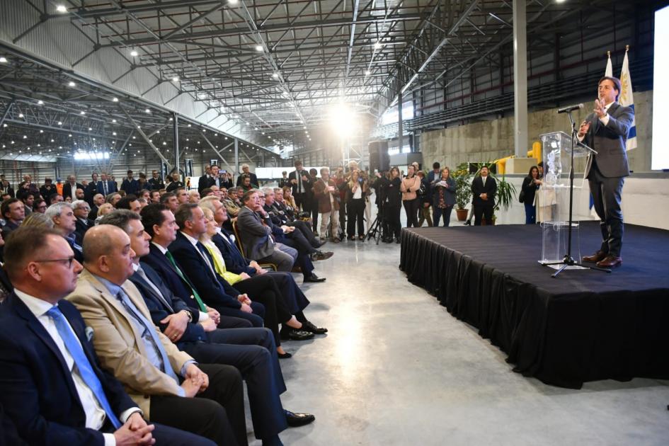 Inauguración de planta UPM en Puerto de Montevideo