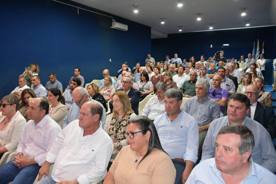 Presentación de obras viales en Treinta y Tres Presentación de obras viales en Treinta y Tres