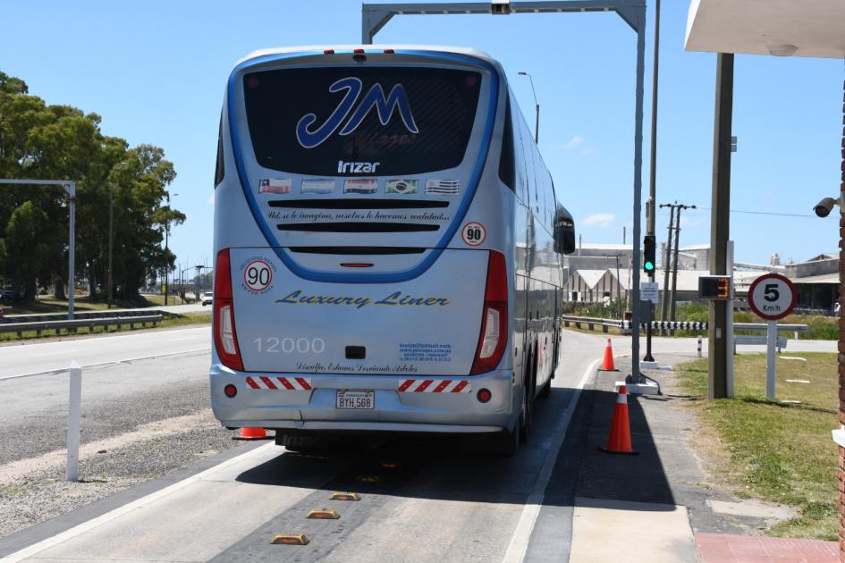 Demostración de fiscalización en balanza de peaje ruta 1