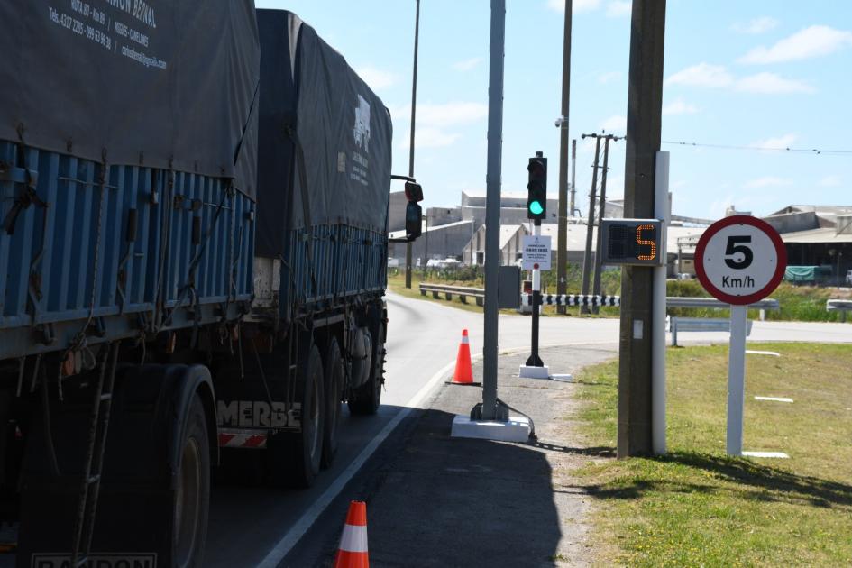 LXII Reunión Ordinaria del Subgrupo de Trabajo Nº5 “Transporte” del Mercosur Demostración de fiscalización en balanza de peaje ruta 1