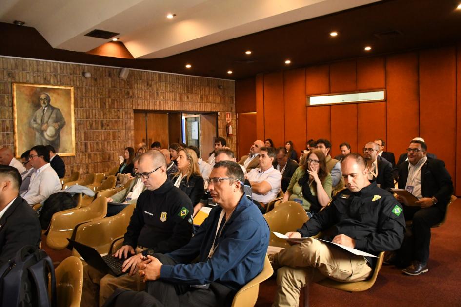 Seminario LXII Reunión Ordinaria del Subgrupo de Trabajo Nº5 “Transporte” del Mercosur Público en la sala de actos