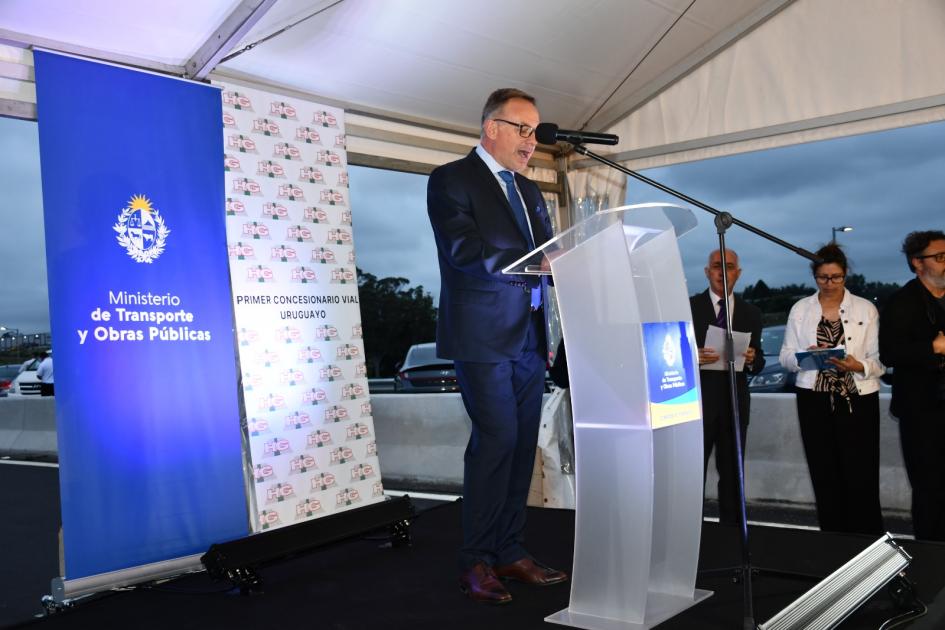 Inauguramos el intercambiador en ruta 5 y camino Eduardo Pérez Presentación del Ingeniero Cerrillo, de la contratista.