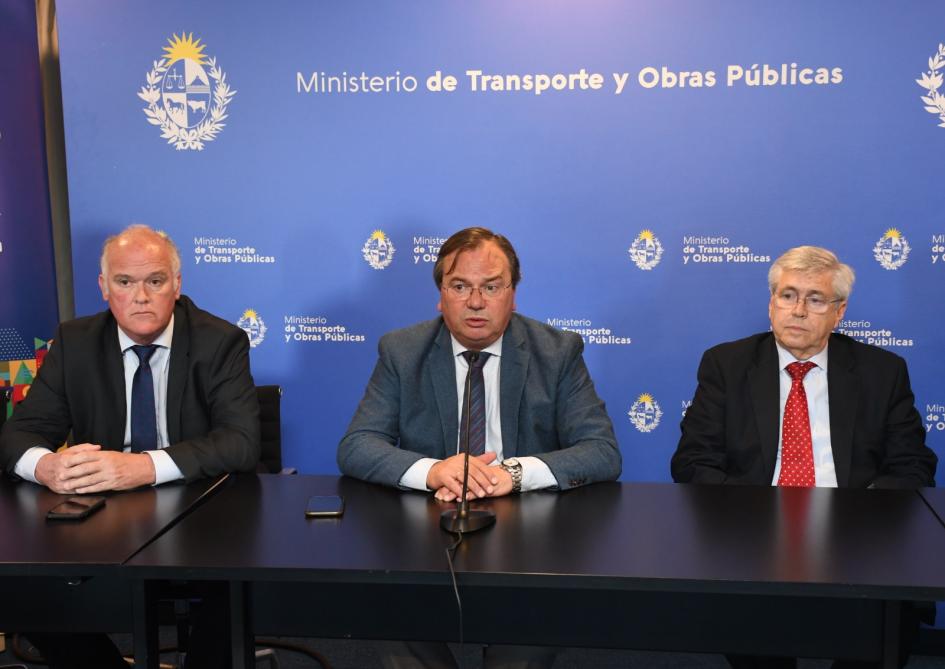 Conferencia de prensa por el Pase Turista Autoridades en conferencia de prensa
