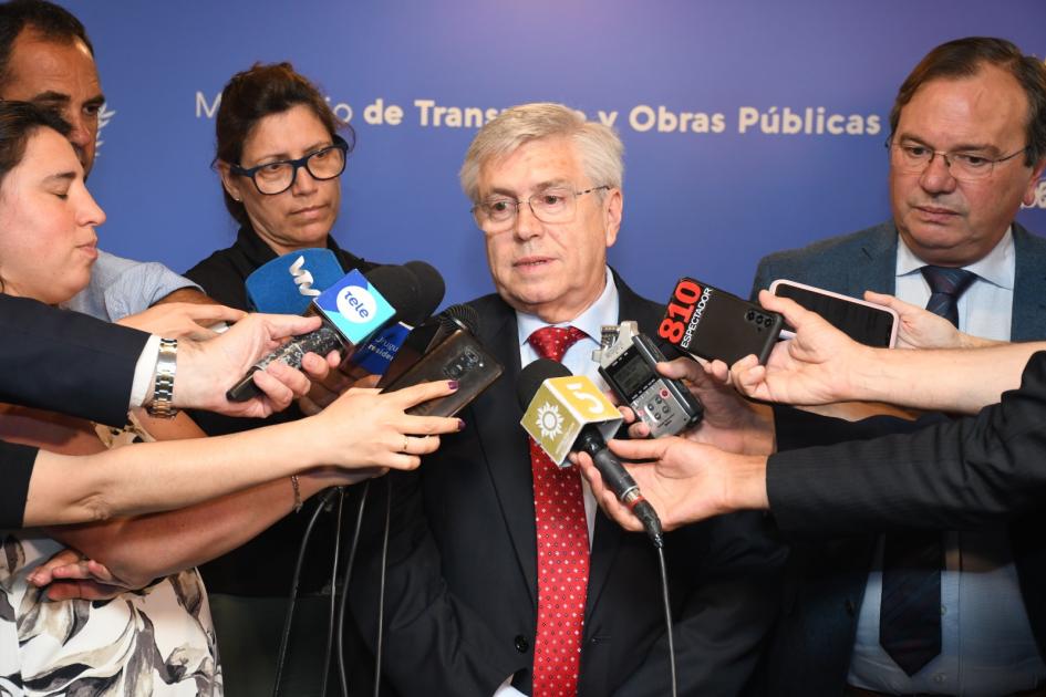 Conferencia de prensa por el Pase Turista Rueda de prensa con el Ministro de Turismo