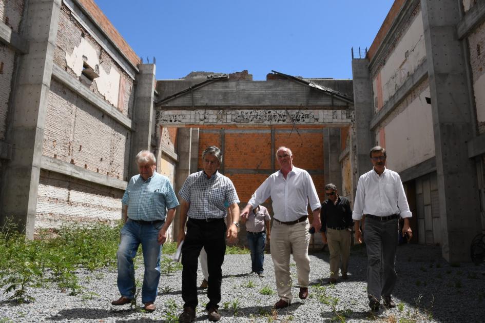 Firma de Convenio Social en instituciones de Soriano y Paysandú Autoridades recorren espacios exteriores del Centro Paz y Unión