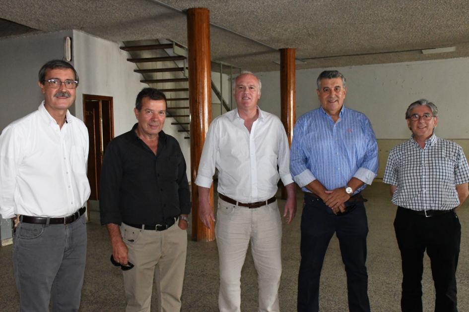 Firma de Convenio Social en instituciones de Soriano y Paysandú Autoridades en el acto de firma de convenio del Centro Paz y Unión