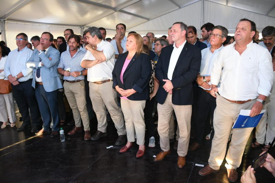 Inauguración primera etapa doble vía ruta 3