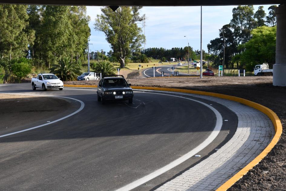 Inauguración nuevo intercambiador en ruta 8 y 11 Inauguración nuevo intercambiador en ruta 8 y 11