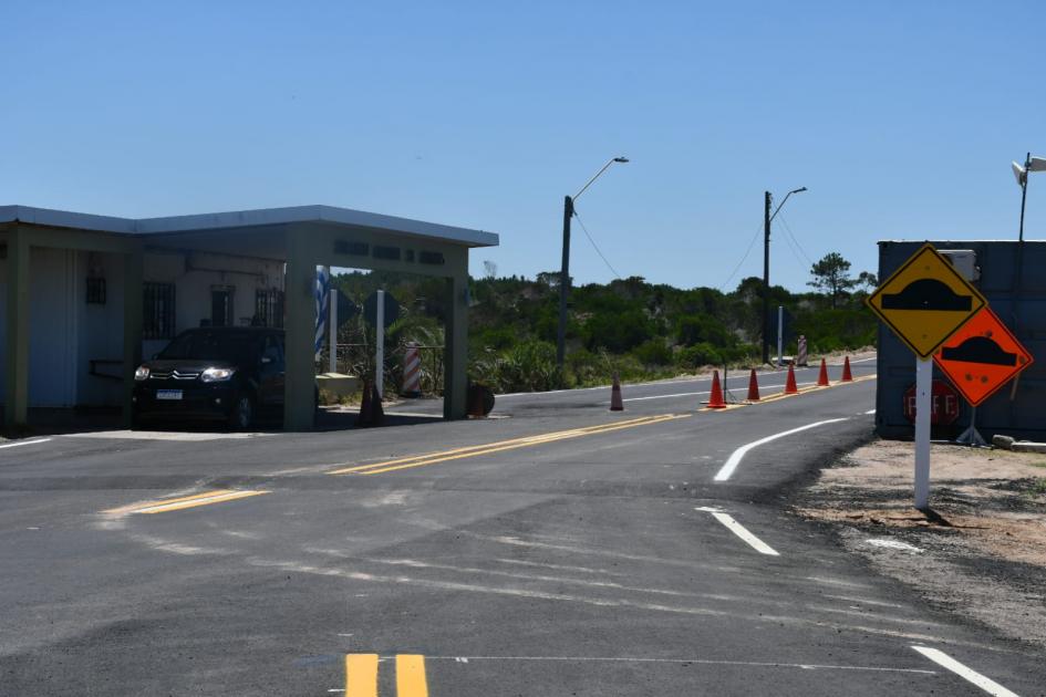 Obras de acceso a Barra del Chuy