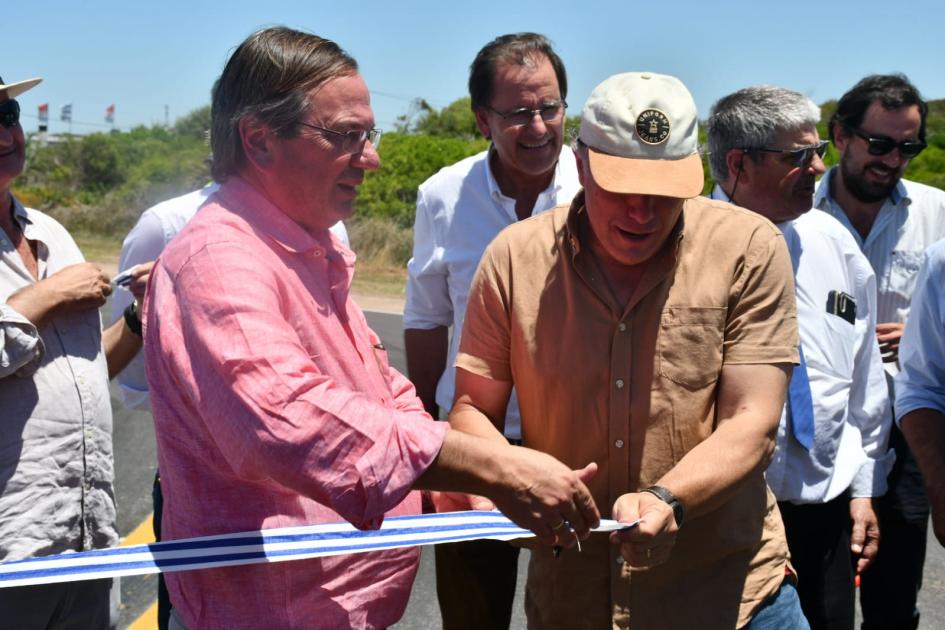 Obras de acceso a Barra del Chuy