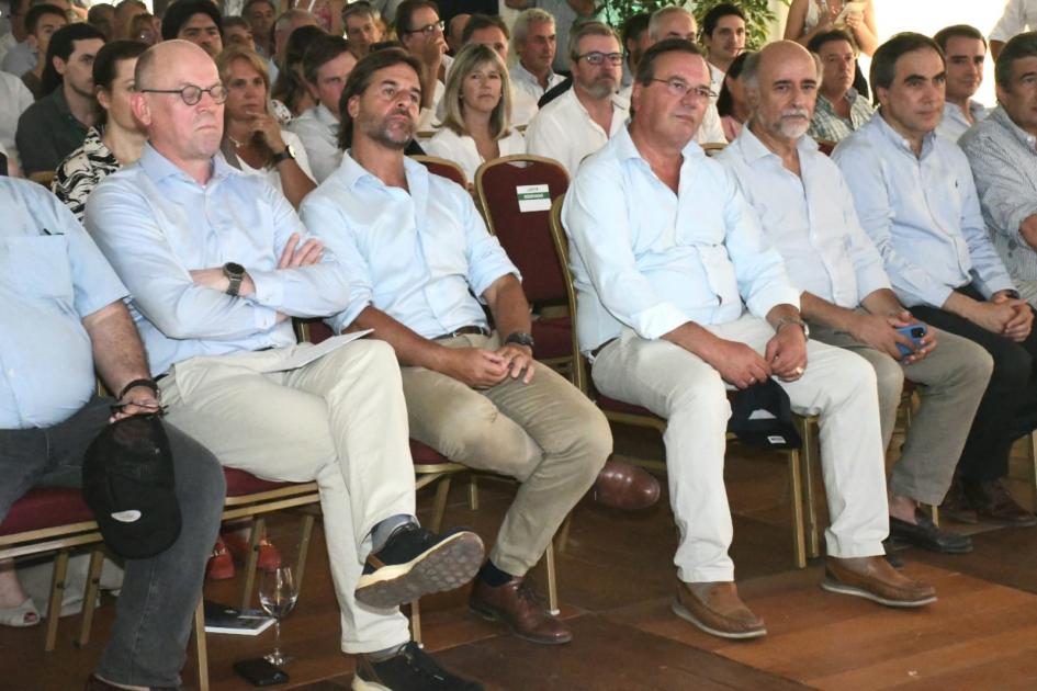 Visita al nuevo vivero de UMP Visita al nuevo vivero de UMP