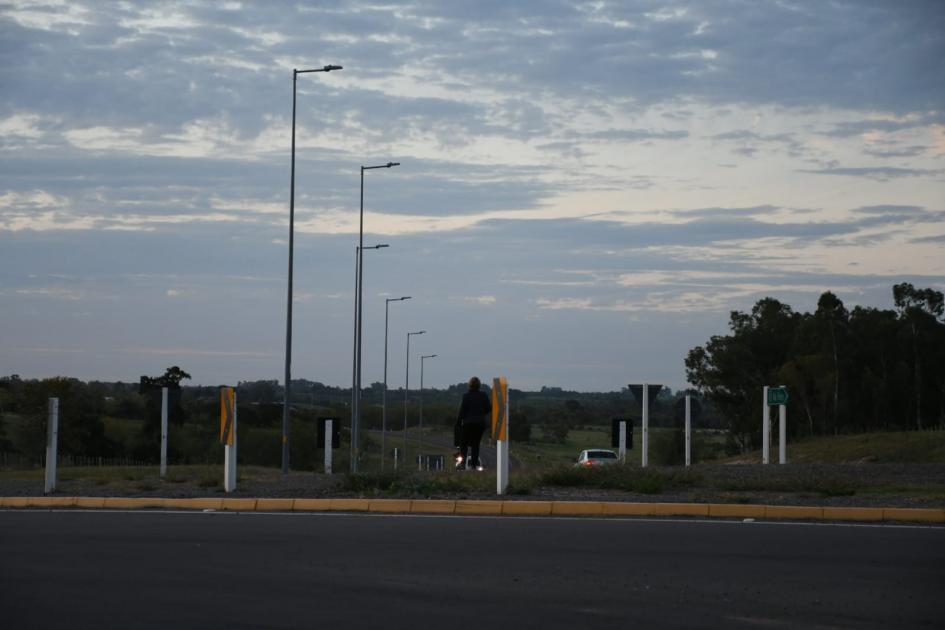 Inauguración de luminaria en ruta 21 y bypass de Carmelo Inauguración de luminaria en ruta 21 y bypass de Carmelo