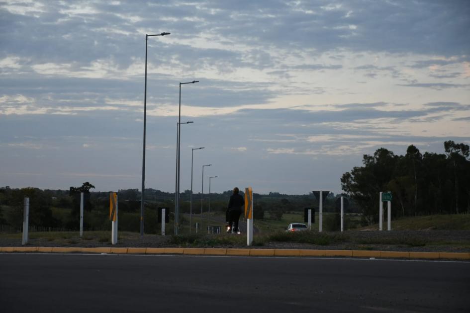 Inauguración de luminaria en ruta 21 y bypass de Carmelo