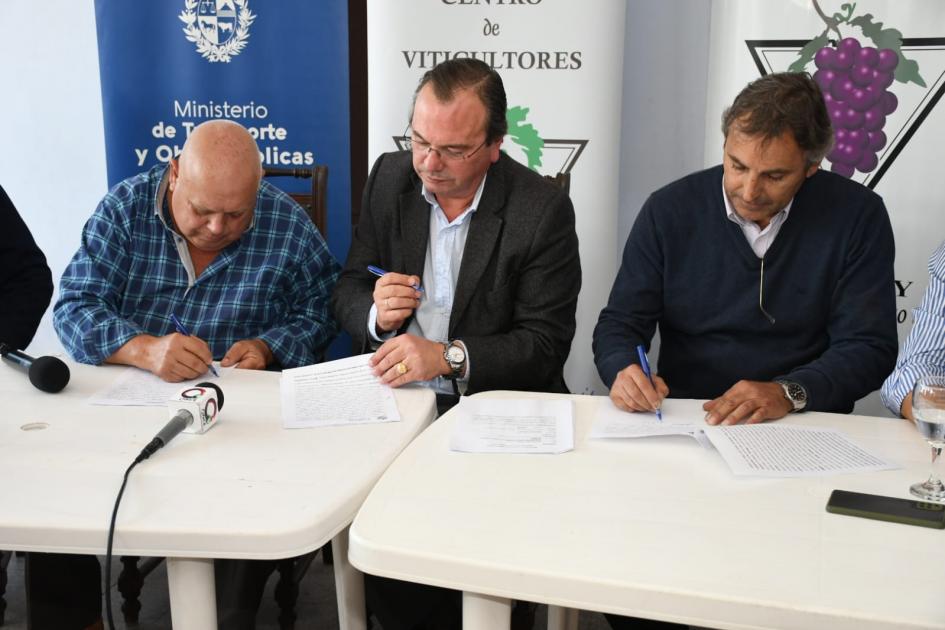 Firma de Convenio Social en Cottolengo Don Orione Masculino Firma de Convenio Social en Cottolengo Don Orione Masculino