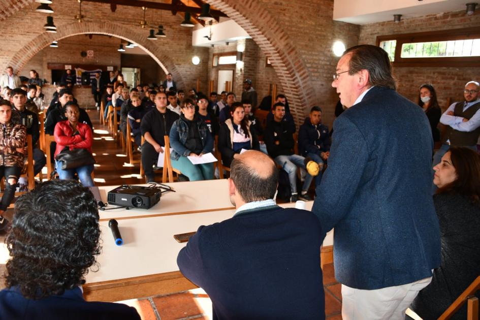 Lanzamiento segunda edición del programa ACCESOS del MIDES Lanzamiento segunda edición del programa ACCESOS del MIDES
