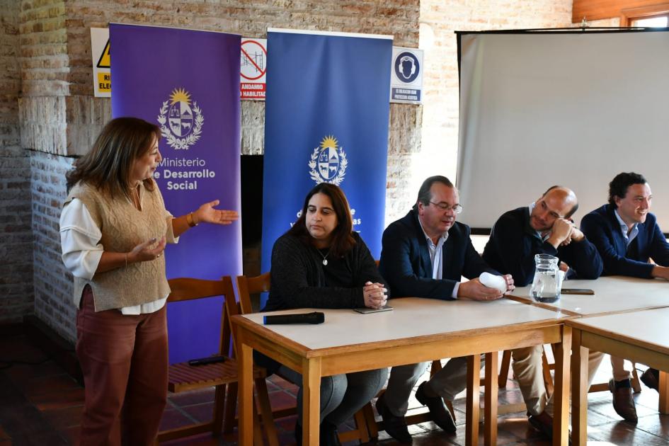 Lanzamiento segunda edición del programa ACCESOS del MIDES Lanzamiento segunda edición del programa ACCESOS del MIDES