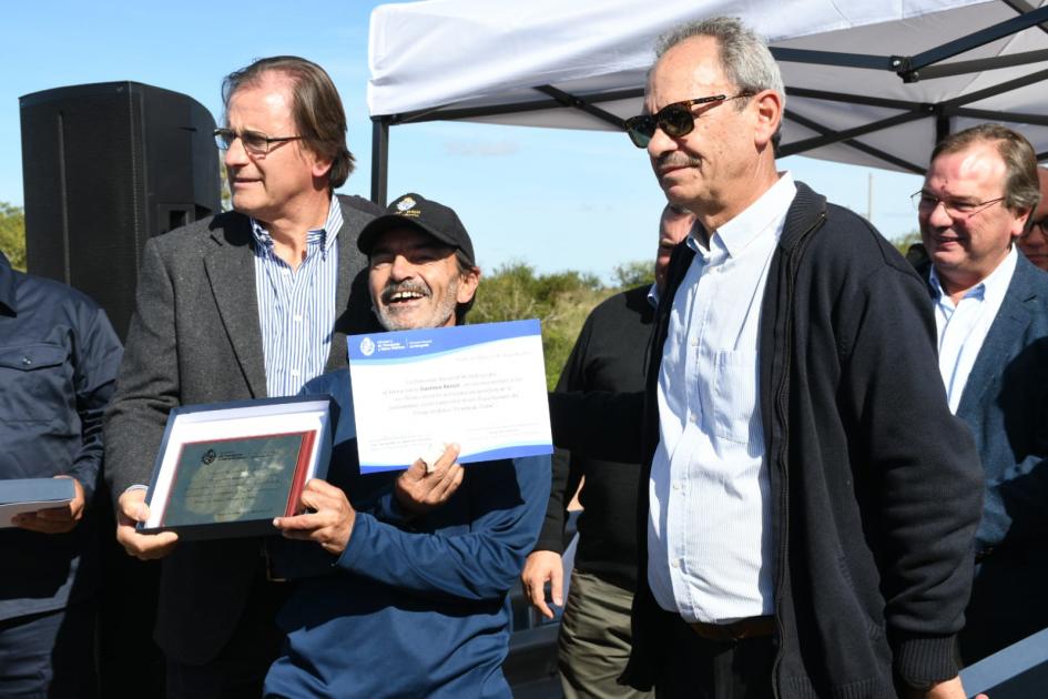 Entrega de reconocimiento a balseros de Hidrografía Entrega de reconocimiento a balseros de Hidrografía